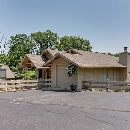 Margaritaville Resort Retreat With Hot Tub And Deck Osage Beach Exterior photo