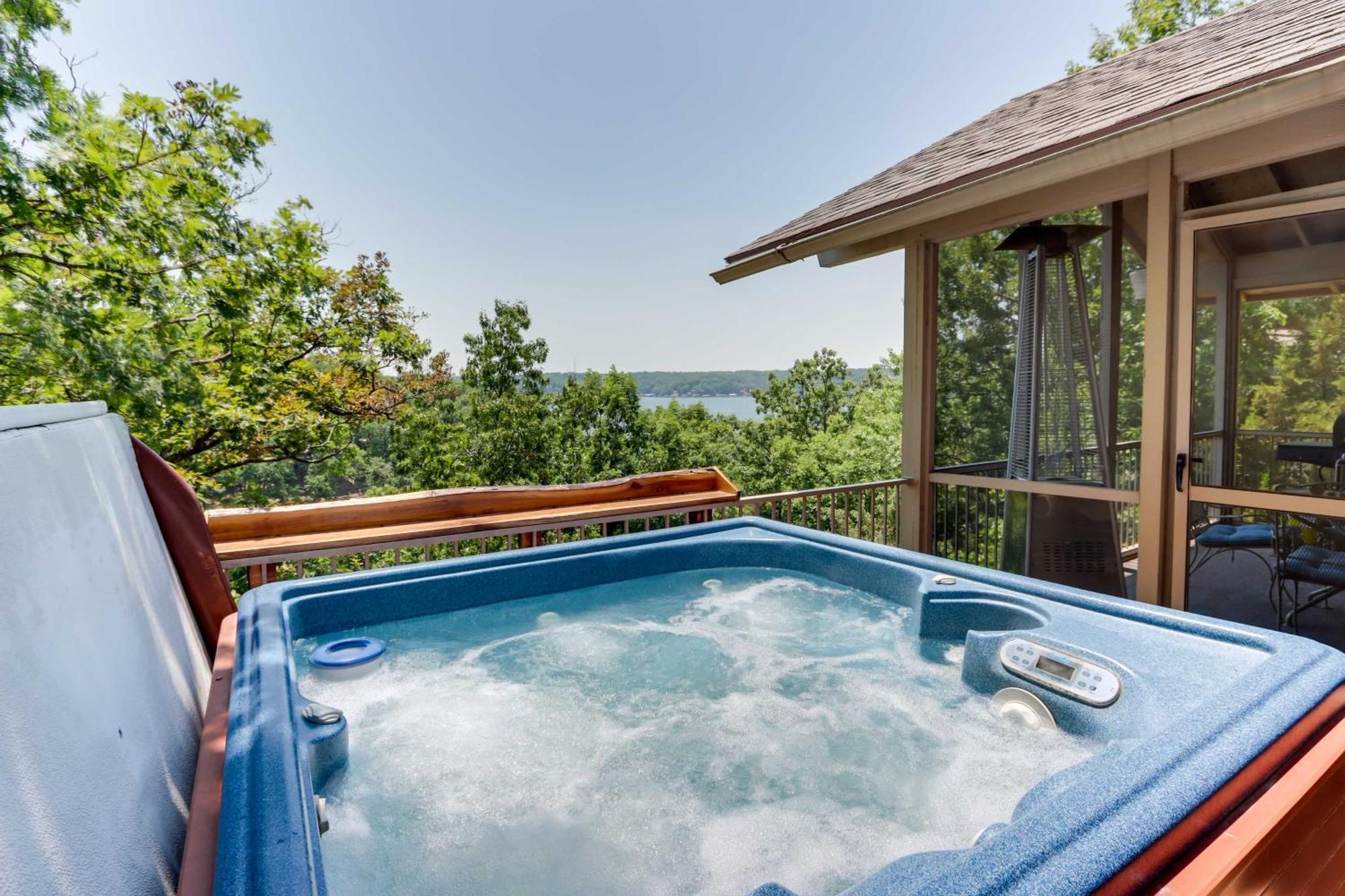 Margaritaville Resort Retreat With Hot Tub And Deck Osage Beach Exterior photo